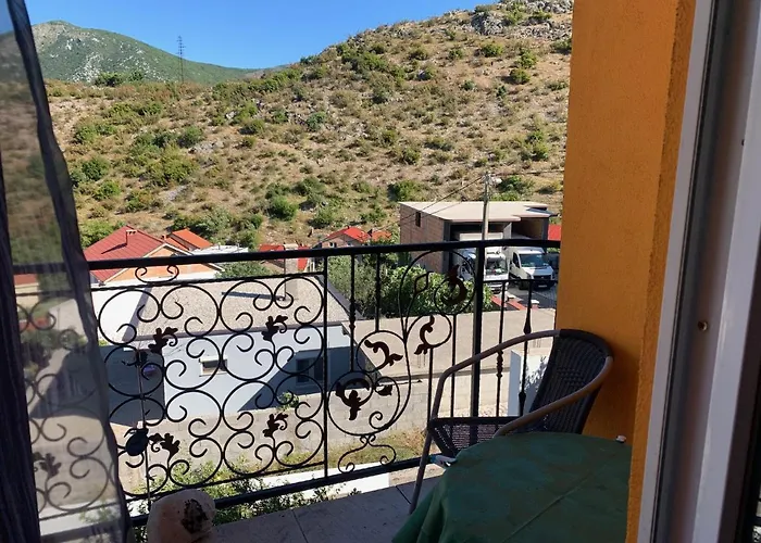 U Villi Bb Gornji Zalik Bb Apartment *